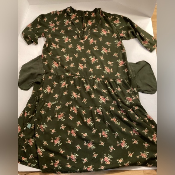 April cornel dress - Picture 10 of 10